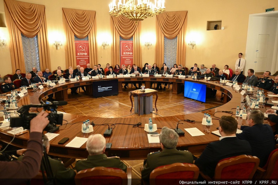 Синельщиков Ю.П. принял участие в работе круглого стола, посвященного национальной безопасности